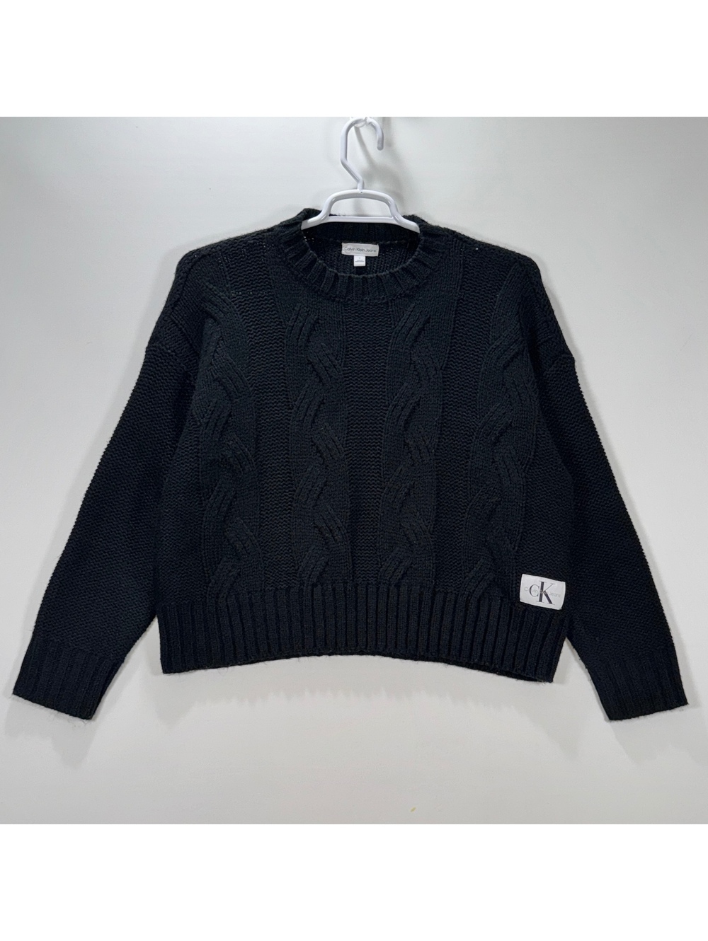 Calvin Klein Cropped Cable Knit Sweater - M